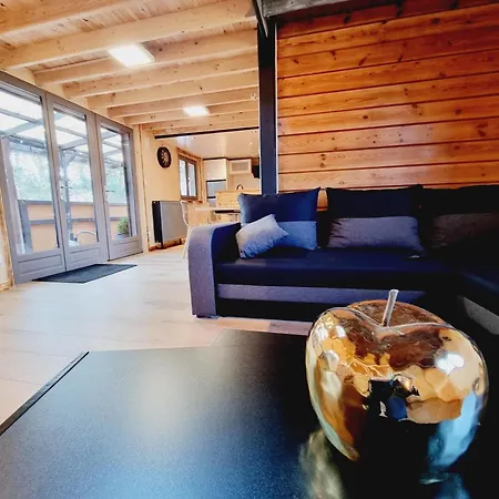 évasion Au En Bois Avec Et Grand Jardin - Fr-1-510-198 * Floyon