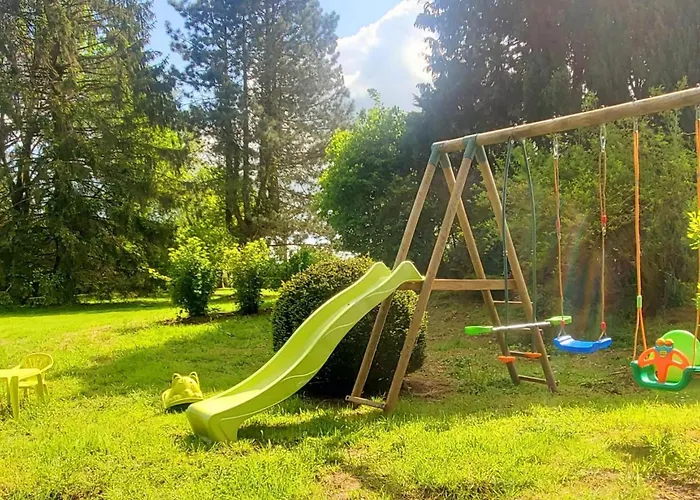 évasion Au En Bois Avec Et Grand Jardin - Fr-1-510-198 * Floyon