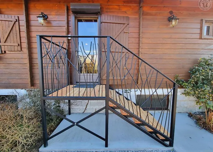 Hébergement de vacances évasion Au En Bois Avec Et Grand Jardin - Fr-1-510-198 Floyon