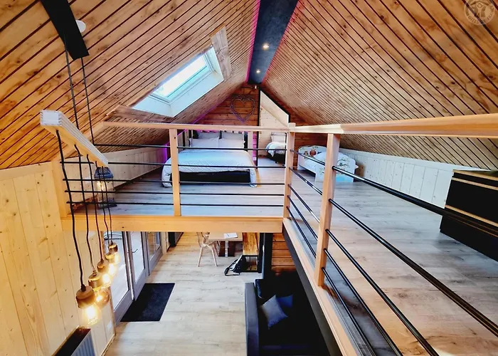 Hébergement de vacances évasion Au En Bois Avec Et Grand Jardin - Fr-1-510-198 Floyon