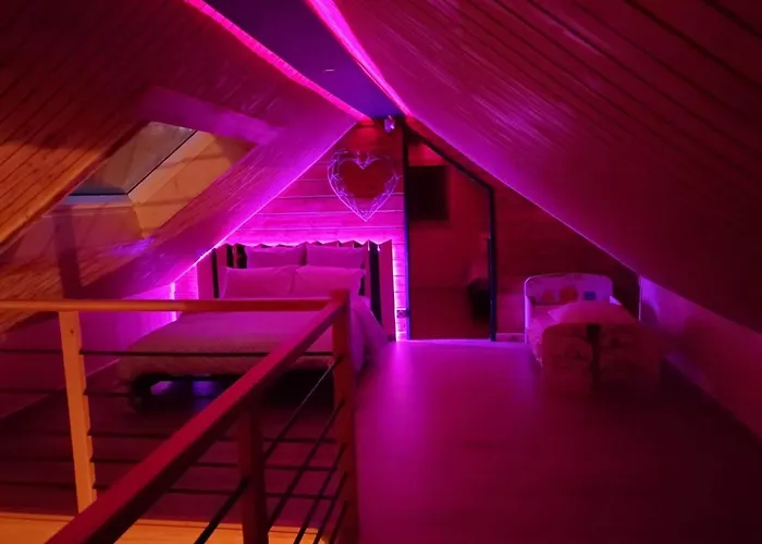 évasion Au En Bois Avec Et Grand Jardin - Fr-1-510-198